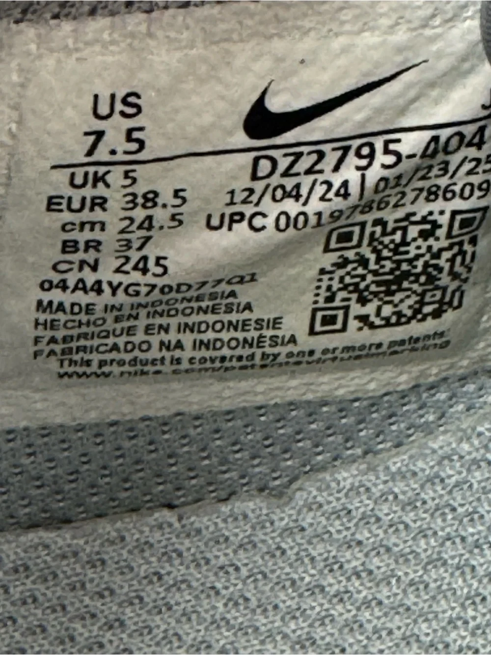 Nike Cortez Textile sneakers, light blue upper with yellow Swoosh Size 7.5